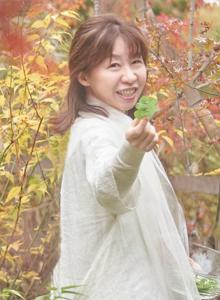 龍依さんプロフィール